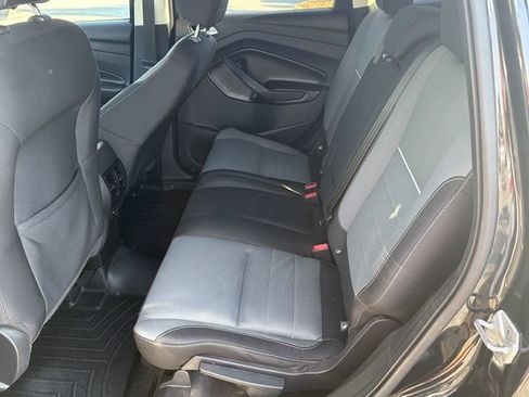 Used 2014 Ford Escape SE w/ Equipment Group 201A FWD image 20