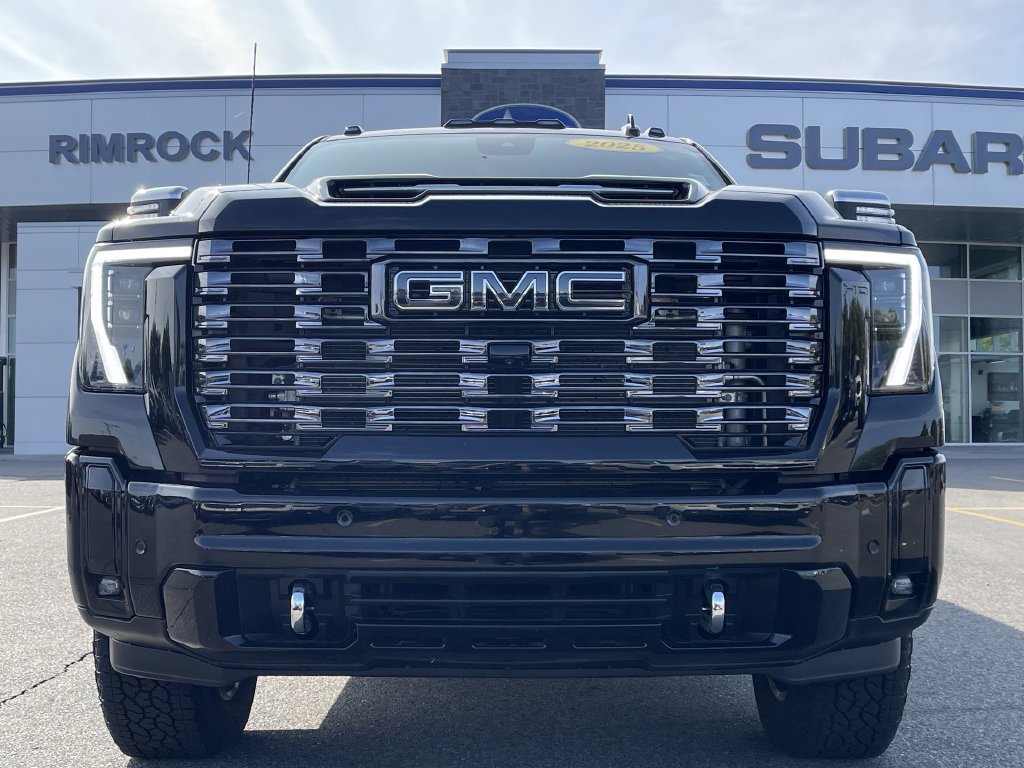 Used 2025 GMC Sierra 3500 Denali Ultimate AWD/4WD image 13