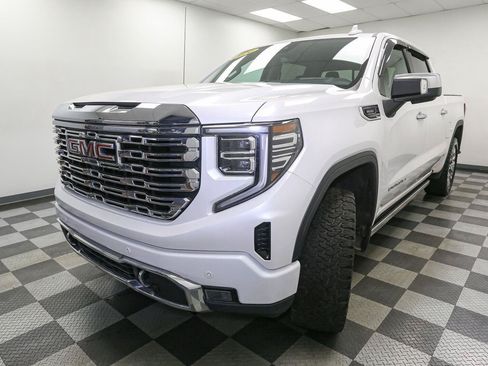 Used 2024 GMC Sierra 1500 Denali w/ Denali Reserve Package AWD/4WD image 4