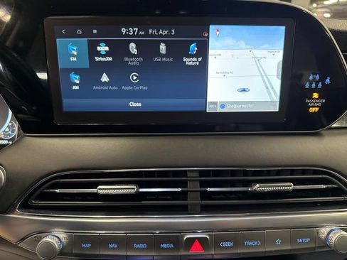 Used 2022 Hyundai Palisade Limited w/ Winter Package AWD/4WD image 15