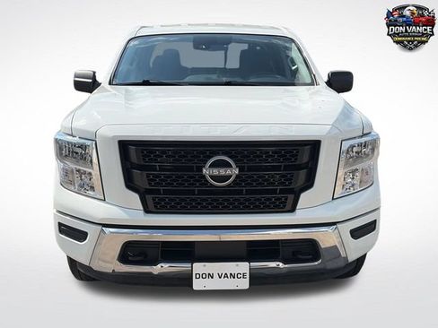Used 2024 Nissan Titan SV AWD/4WD image 8