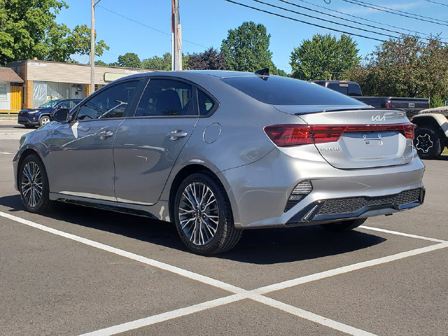Certified 2023 Kia Forte GT-Line FWD image 4