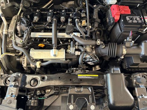 Used 2025 Nissan Versa SV FWD image 30