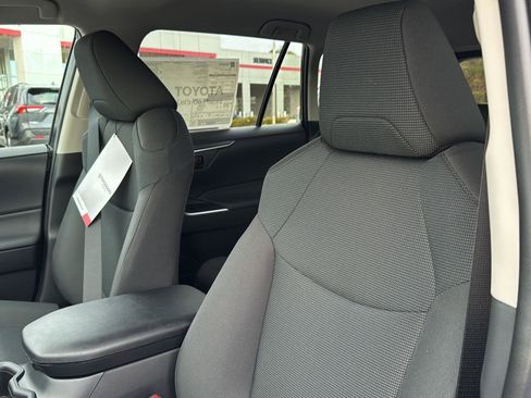 New 2025 Toyota RAV4 LE image 25