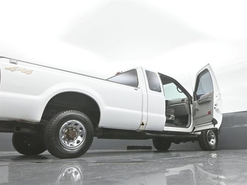 Used 2002 Ford F250 XLT image 39