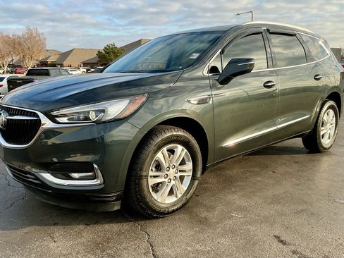 Used 2021 Buick Enclave Essence w/ Sound and Sites Package image 7