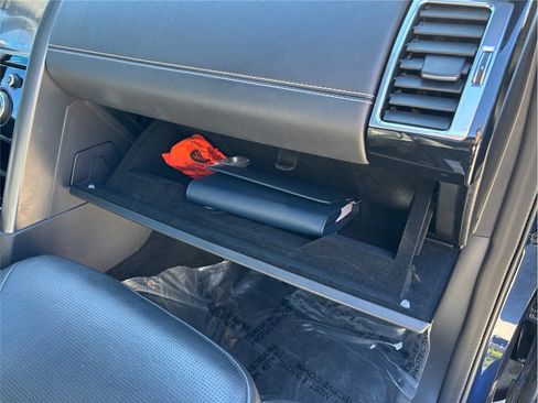 Used 2019 Land Rover Discovery HSE image 51