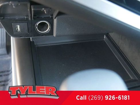 Used 2021 Toyota Camry LE FWD image 29