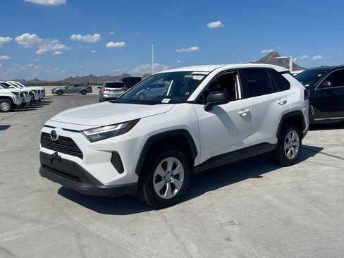 Used 2025 Toyota RAV4 LE AWD/4WD image 2