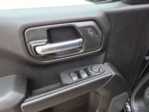 Certified 2025 Chevrolet Silverado 1500 Custom image 13