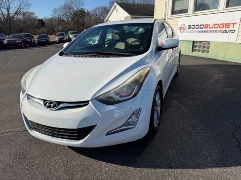 Used 2016 Hyundai Elantra SE w/ Option Group 02 image 1