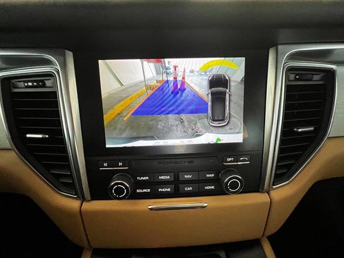 Used 2017 Porsche Macan GTS image 18