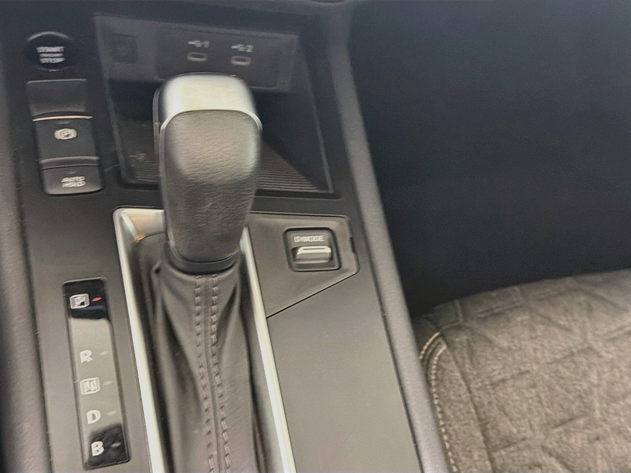 Used 2026 Nissan Kicks SV w/ Charging Package FWD image 23