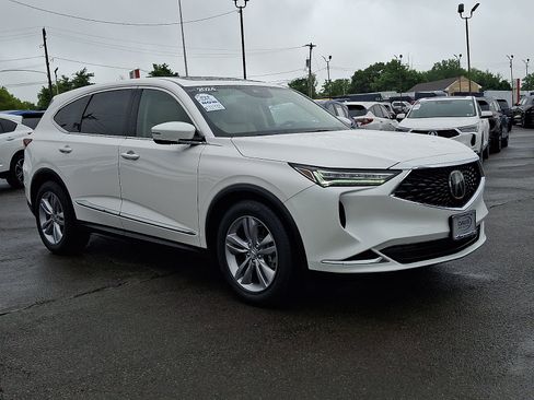 Used 2024 Acura MDX SH-AWD image 3
