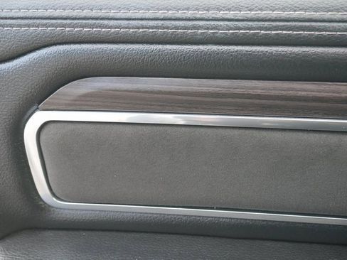 Used 2025 RAM 1500 Laramie image 28