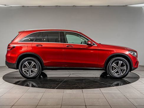 Certified 2022 Mercedes-Benz GLC 300 4MATIC image 4