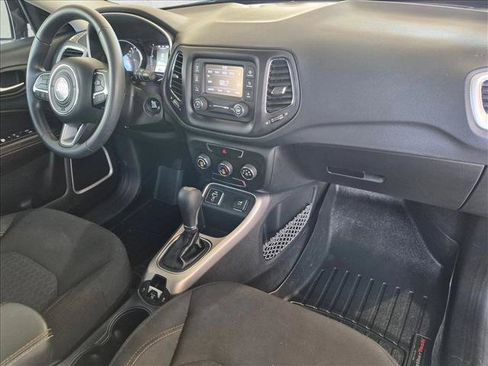 Used 2018 Jeep Compass Sport FWD image 21
