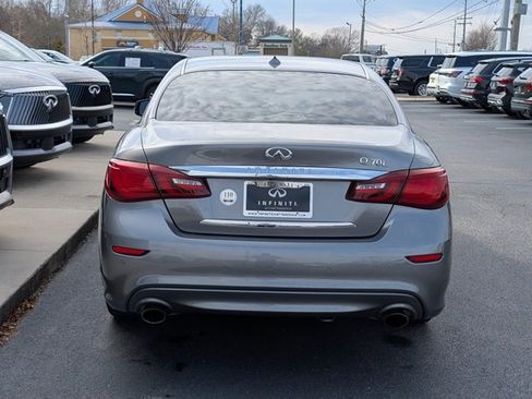 Used 2017 INFINITI Q70 L 3.7 image 6