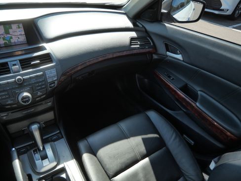 Used 2011 Honda Crosstour EX-L image 11