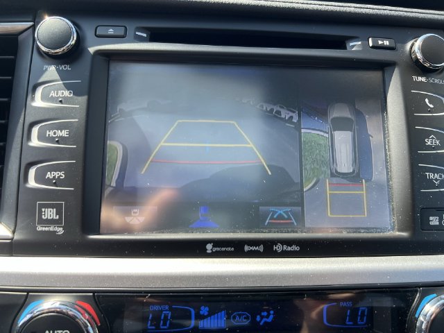 Used 2019 Toyota Highlander Limited Platinum AWD/4WD image 15