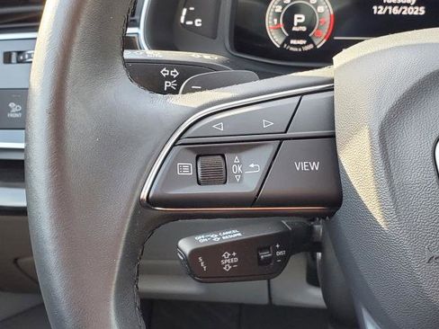 Used 2022 Audi Q7 Premium Plus image 12