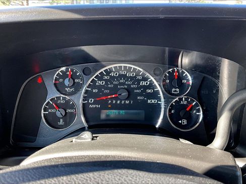 Used 2016 Chevrolet Express 3500 LT w/ LT Preferred Equipment Group image 18