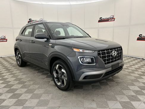New 2026 Hyundai Venue SEL image 8