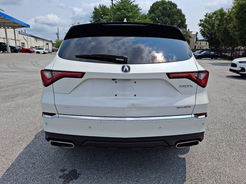 Used 2023 Acura MDX SH-AWD w/ Technology Package image 5