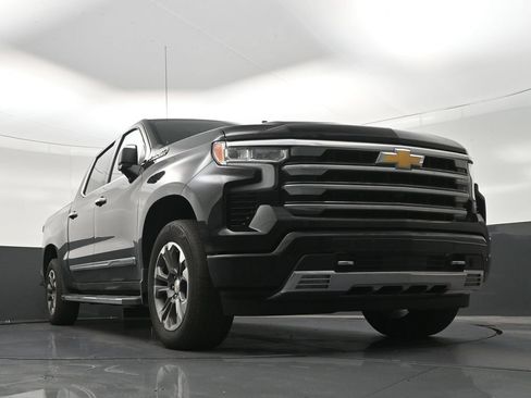 Used 2024 Chevrolet Silverado 1500 High Country RWD image 30