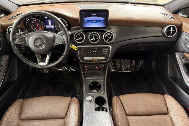 Used 2019 Mercedes-Benz CLA 250 image 12