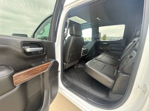 Used 2021 Chevrolet Silverado 1500 High Country w/ Technology Package AWD/4WD image 20