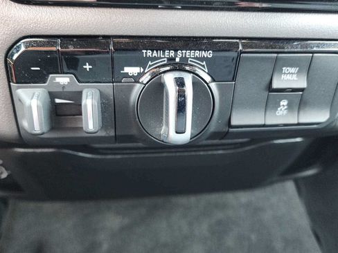 Used 2022 RAM 1500 Big Horn w/ Trailer Tow Group AWD/4WD image 35