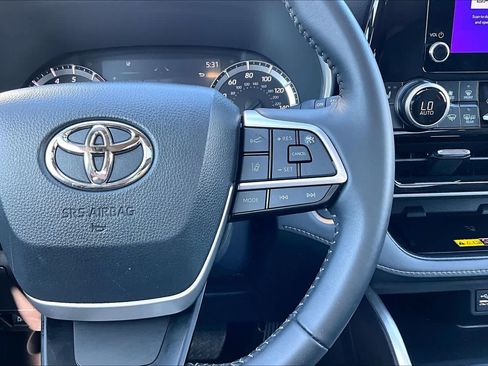 Used 2026 Toyota Highlander XLE AWD/4WD image 24