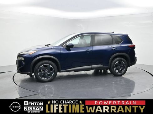 Used 2024 Nissan Rogue SV AWD/4WD image 1