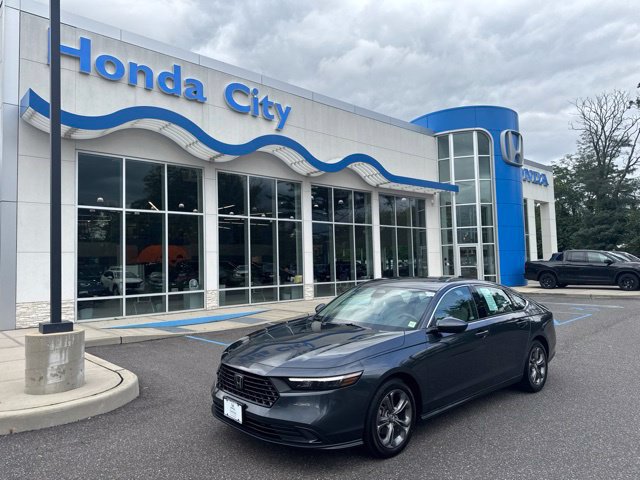 Used 2024 Honda Accord EX image 2