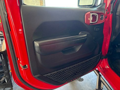 Used 2020 Jeep Gladiator Sport w/ Quick Order Package 24S AWD/4WD image 13