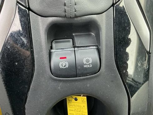 Used 2021 Toyota Corolla SE w/ SE Preferred Package FWD image 26