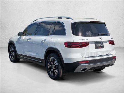 New 2026 Mercedes-Benz GLB 250 4MATIC image 9