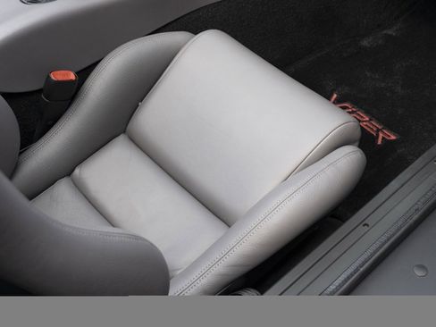 Used 1993 Dodge Viper RT/10 image 34