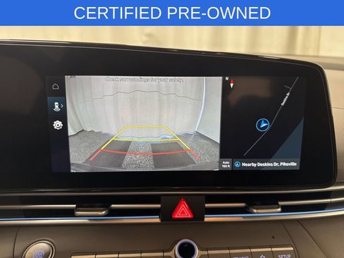 Used 2025 Hyundai Elantra SEL image 23