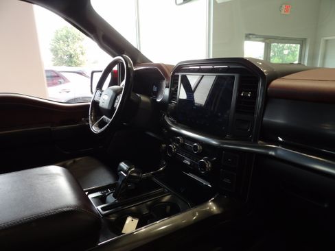 Used 2021 Ford F150 Lariat w/ Equipment Group 502A High AWD/4WD image 24