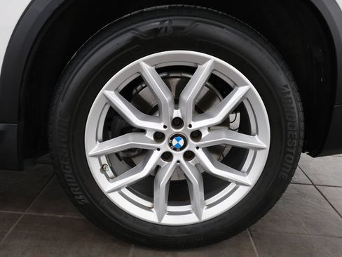 Used 2022 BMW X5 xDrive40i w/ Premium Package AWD/4WD image 37