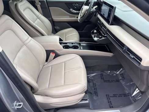 Certified 2024 Lincoln Corsair AWD w/ Equipment Group 101A image 32