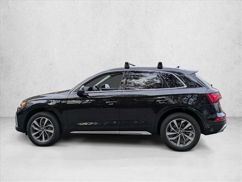 Used 2022 Audi Q5 2.0T Premium w/ Convenience Package image 3