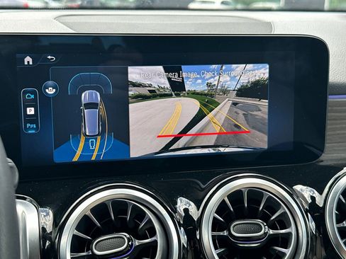 Certified 2026 Mercedes-Benz GLB 250 4MATIC image 21