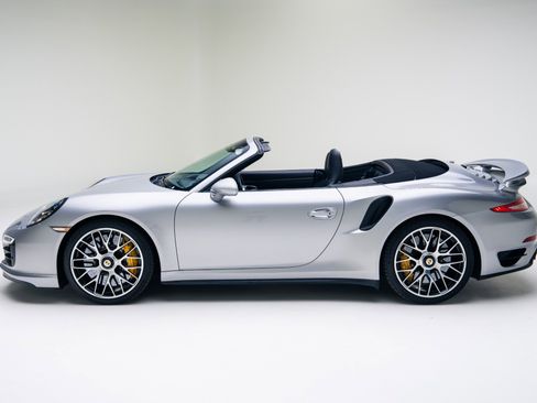 Used 2016 Porsche 911 Turbo S image 14