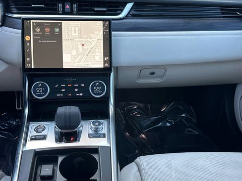 Used 2024 Jaguar XF R-Dynamic SE image 29