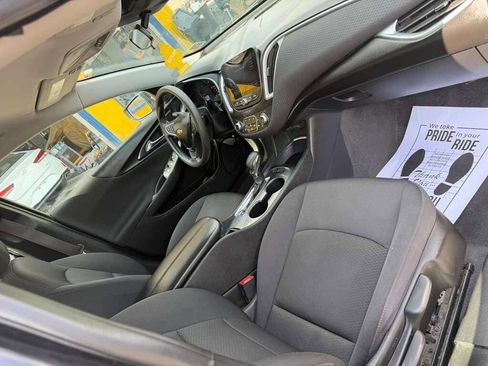 Used 2023 Chevrolet Malibu LT FWD image 16