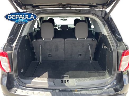 Used 2023 Ford Explorer XLT AWD/4WD image 6