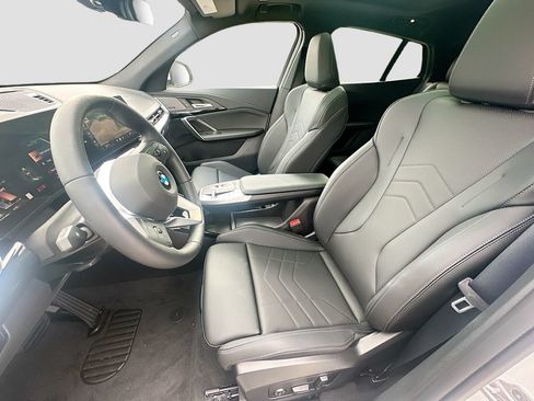 Used 2026 BMW X2 xDrive28i w/ Technology Package AWD/4WD image 22